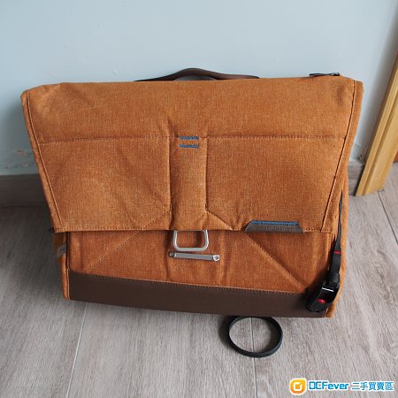 peak design (the everyday Messenger) 15吋