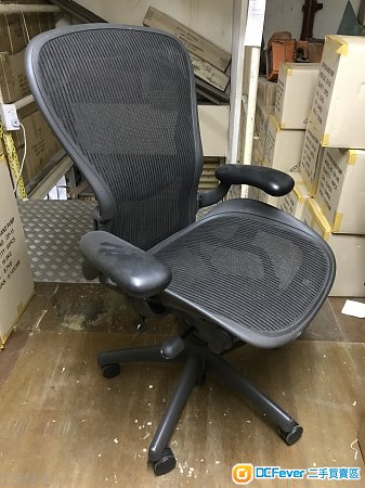 Herman Miller Aeon 人體工學椅