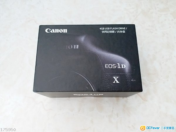 全新未用過原廠Canon Eos 1DX 16-35mm F2.8 II鏡頭模型8GB USB 手指