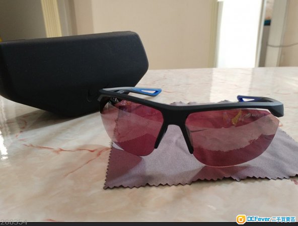 Nike Sunglasses EV0946-404