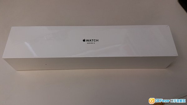 全新未開-Apple Watch Series 3 GPS (42 毫 米 ) 太 空 灰 鋁 金 屬 錶 殼 配 黑 色 運 動 錶