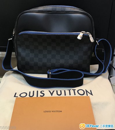 買左半年唔夠、極新、香港行貨有單 LV DAYTON PM 男裝斜揹袋 專門店正價 $11200