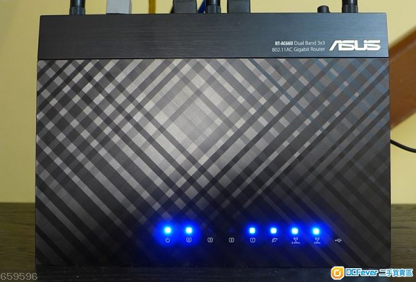 95% new ASUS RT-AC66U Dual-Band Wireless~~~~~~~~~~~~~~~~