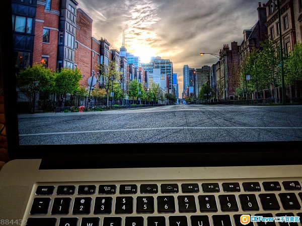 MacBook Pro 15.4" (Mid-2015)