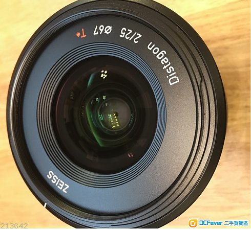 Carl Zeiss Batis 2/25 蔡司