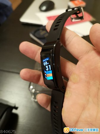 Huawei Talkband B5 (結合藍牙耳機及智能手環)