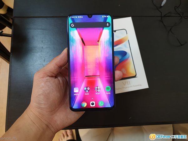 Vivo V11 (6+128) 螢幕指紋解鎖
