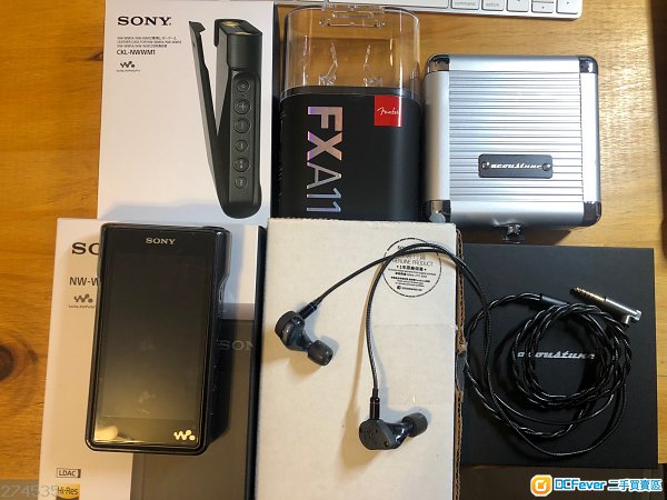 Sony NW-WM1A, Fender FXA11, Accostune ARC23