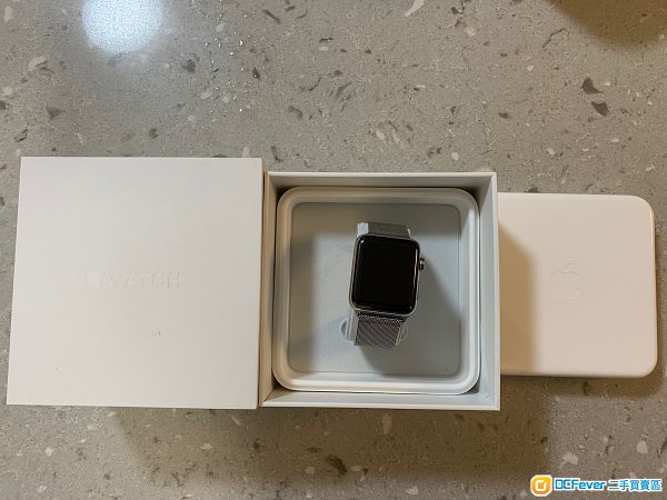 九成新 Apple Watch 不銹鋼錶殼配鋼織手帶 42mm