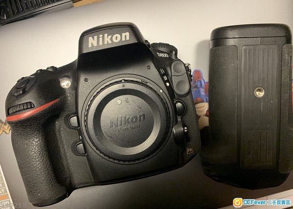 Nikon D800+原裝mbd12直倒
