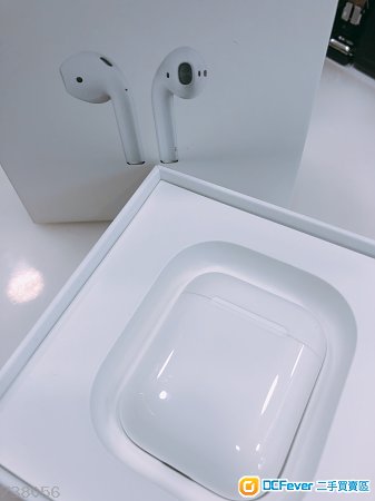 Apple Air Pods (有盒, 99%新淨)