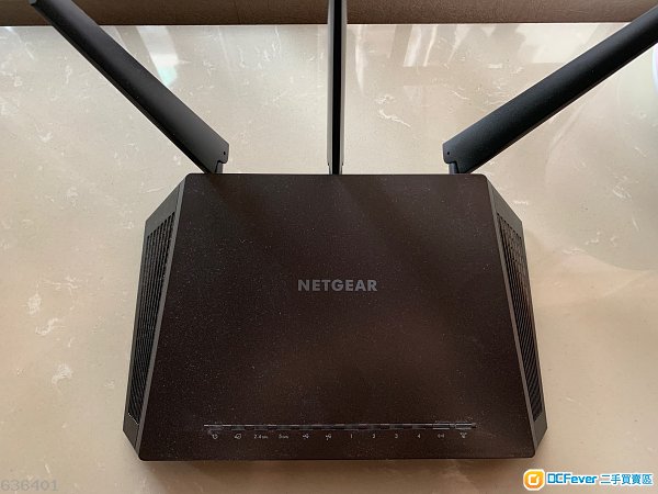 Netgear R7000 802.11AC router with adapter
