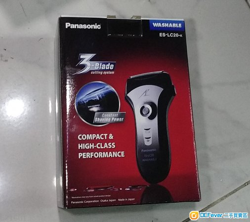 全新Panasonic Rechargeable Shaver 黑色旅行鬚刨
