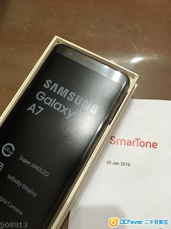 放99%新Samsung A7(2018)金 Smartone單Full Set