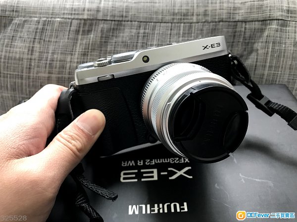 Fujifilm X-E3 w/XF23mmF2 R WR Kit - Silver