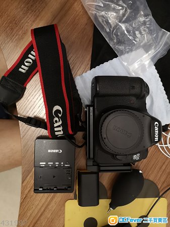 Canon 6d body 兩電 一正一副廠 有相機帶 送 L 架 無盒