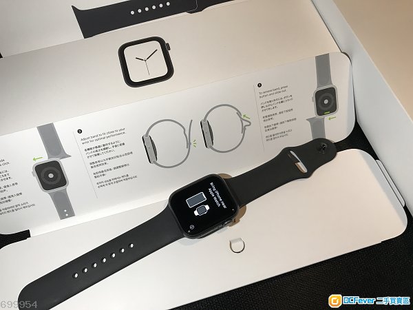 Apple Watch Series 4 *44mm(GPS+Cell)LTE 黑色95%new*行保至 26/9/2019 *
