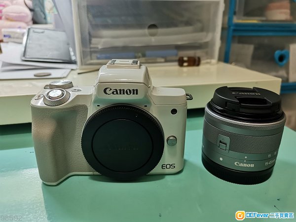 Canon EOS M50- kit set 15-45mm (保用至2019年3月尾)