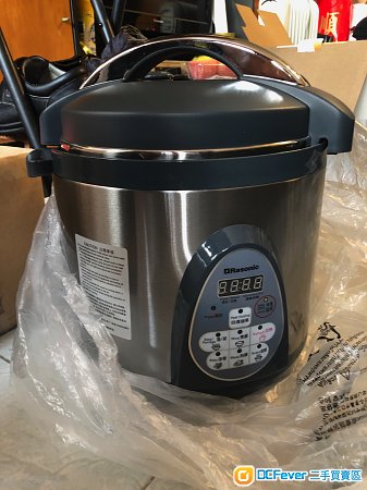 樂信牌智能煲 Rasonic Intelligent Cooker (RPC-Y6E)