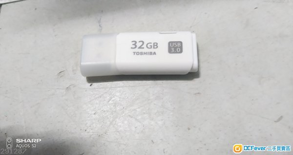 Toshiba 32gb 手指