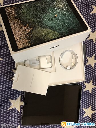 iPad Pro 10.5 64gb Wifi 灰 連 smart keyboard