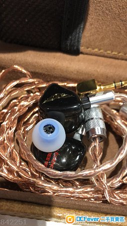 Empireears legend x 可以交換耳機