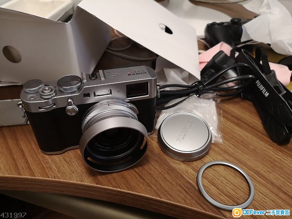 Fujifilm x100f 有盒有單過保 一電 有皮套 有副廠遮光罩