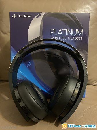 出售 95%新 PS4 Platinum Wireless Headset