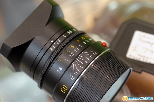 Leica Summarit-M 50mm f2.5
