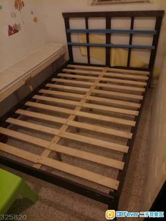 Ikea Tarva 雙人床架