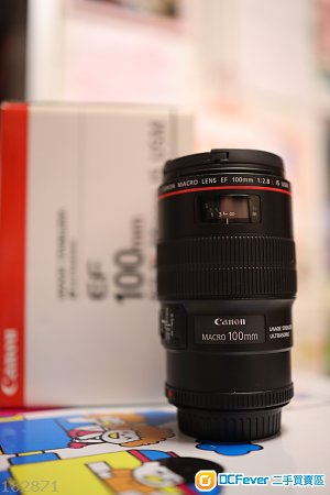 Canon EF100mm f/2.8L Macro IS USM