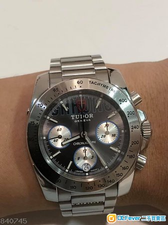 Tudor 帝舵 20300 CHRONO,欠出世卡。41mm全鋼,放射灰藍面,具日曆,計時,測速功能。
