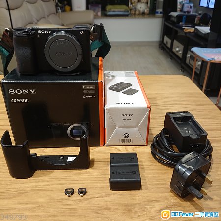 極新淨Sony A6300 連一叉兩電 原裝皮套