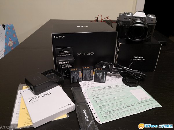 新淨富士Fujifilm X-T20銀色(行貨過保)