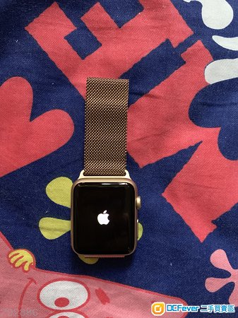 Apple Watch Series 1 金色42mm 連原裝apple金色鋼帶(香港行貨)