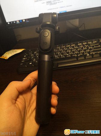 小米支架式自拍桿 既是自拍桿,也是三腳架!