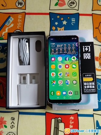 小米8 藍色6+128港版