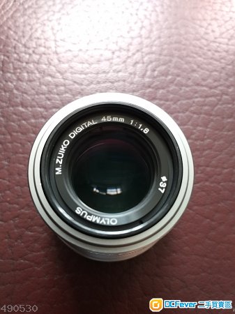 olympus 45mm f1.8