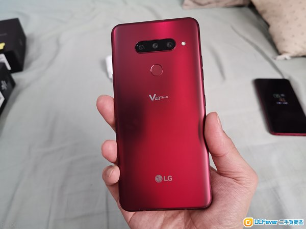 LG V40 韓水, 128+6,有少崩位