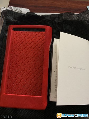 90%新Dignis 紅色皮套 for Sony WM1A or WM1Z