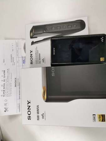 Sony WM1A 黑磚 (95%新,長保2021年1月)