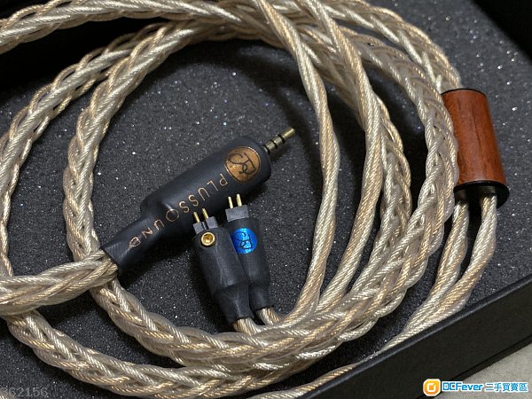 plussound x8 gold plated hybrid special edition/ 2-pin/ 2.5
