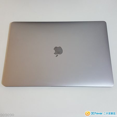 MacBook Pro 15" (2018 太空灰) i7 16G 256GB 5月1日購自Apple 有盒有單 充電次數:7