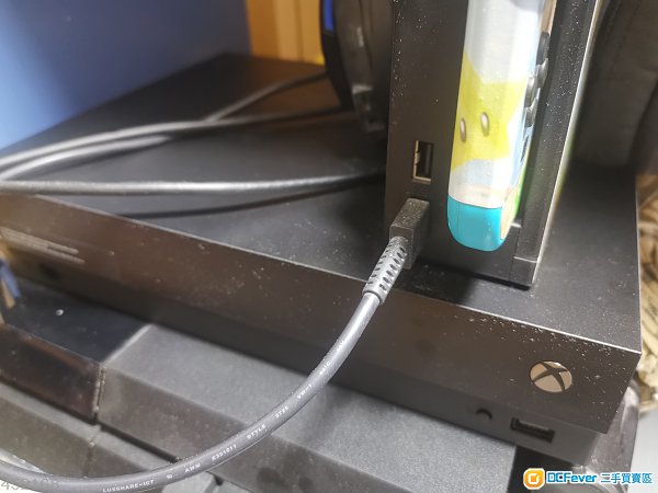 賣Xbox one x 1TB