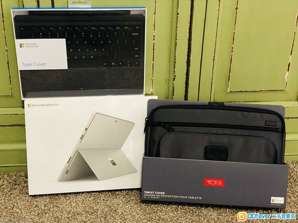 Microsoft 12.3" i5, 8GB RAM, 128GB SSD, Windows 10 Surface Pro Bundle