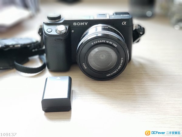 90%新Sony Nex-5 Kit set 16-50mm 鏡 連一副廠電
