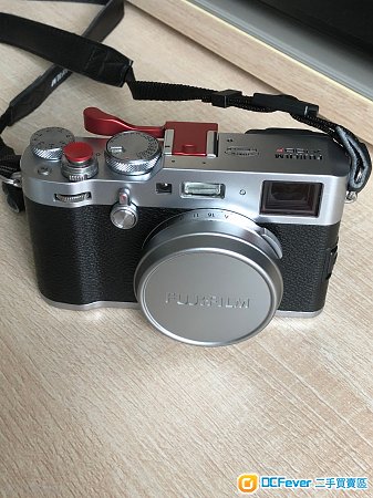 Fujifilm X100F 銀色