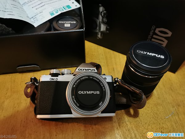 Olympus OM-D E-M10 Mark II 雙鏡套裝