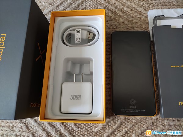 99新 OPPO Realme X 蒸汽白