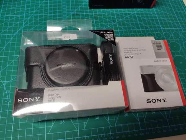 Sell: Sony RX100V M5 95%New, with lot of accessories!